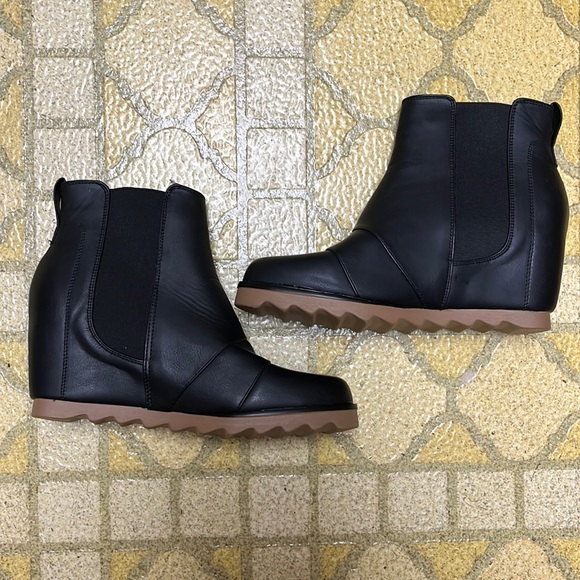 Jolimall Shoes - BNWOT Jolimal faux leather boots